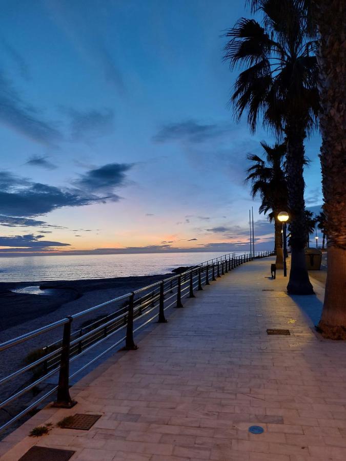 Zenia Hostel *